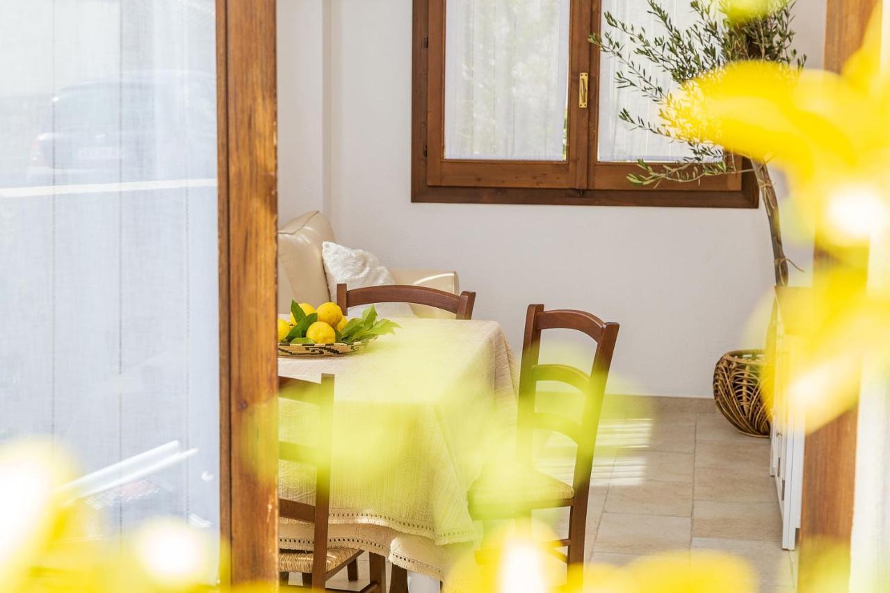Appartement Casa Amelia Sul Mare à Santa Maria Navarrese Extérieur photo